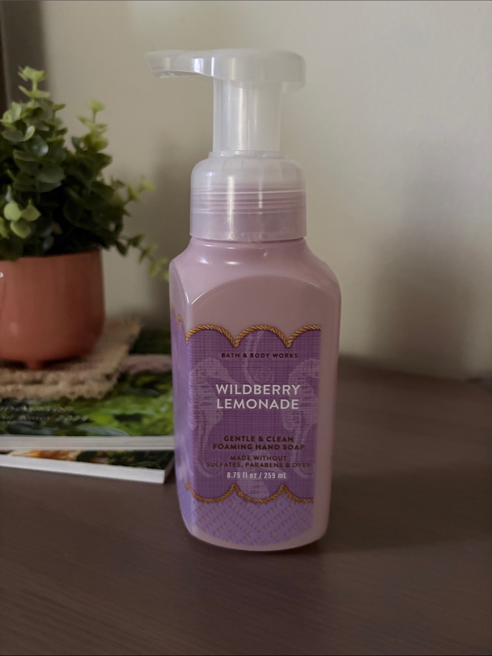 Bath & Body Works Wildberry Lemonade Foaming Hand Soap